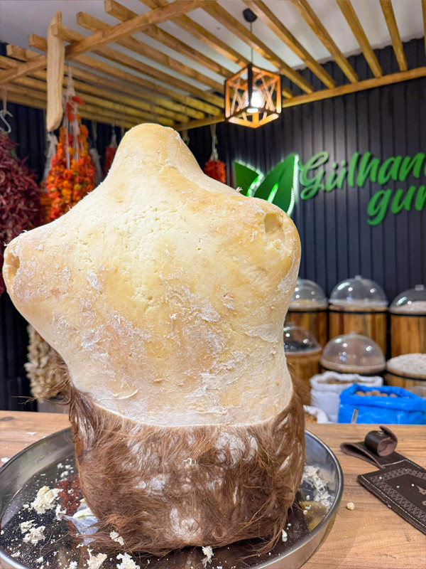 Anamur Koyun Keçi Deri Tulum Peyniri