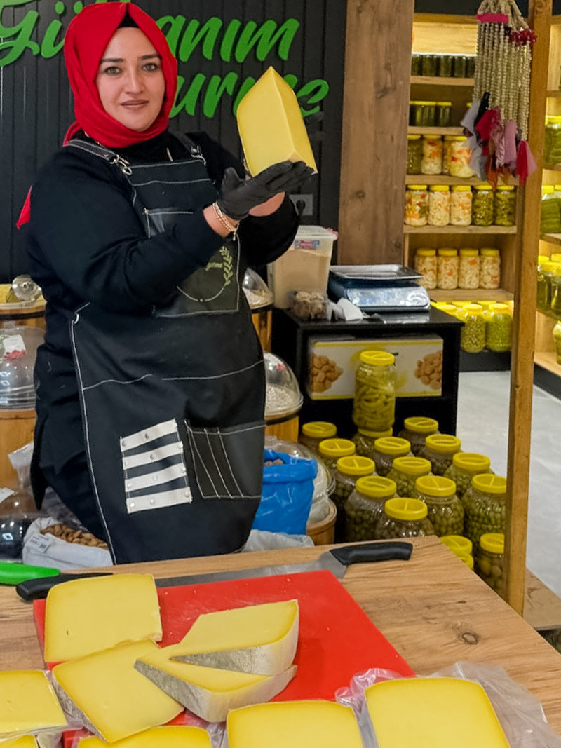 Kars Eski Kaşar Peyniri
