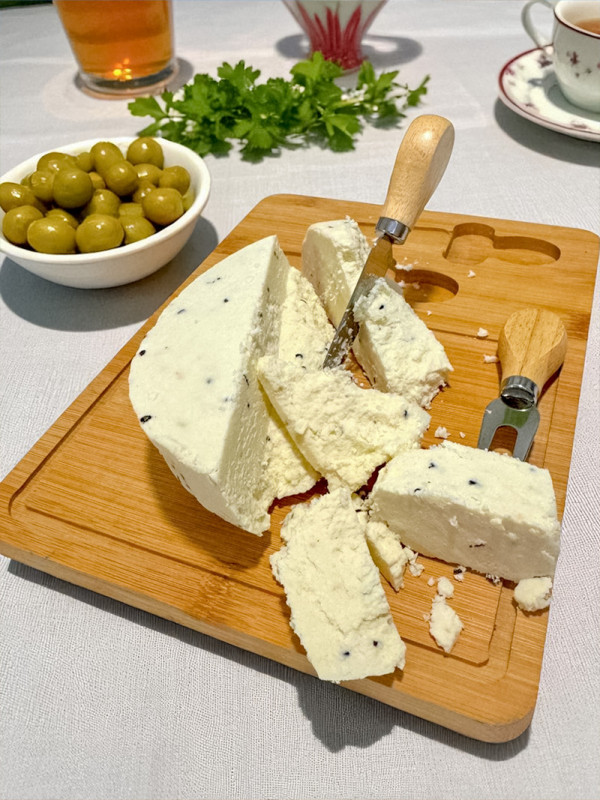 Çörek Otlu Bidon Tulum Peyniri